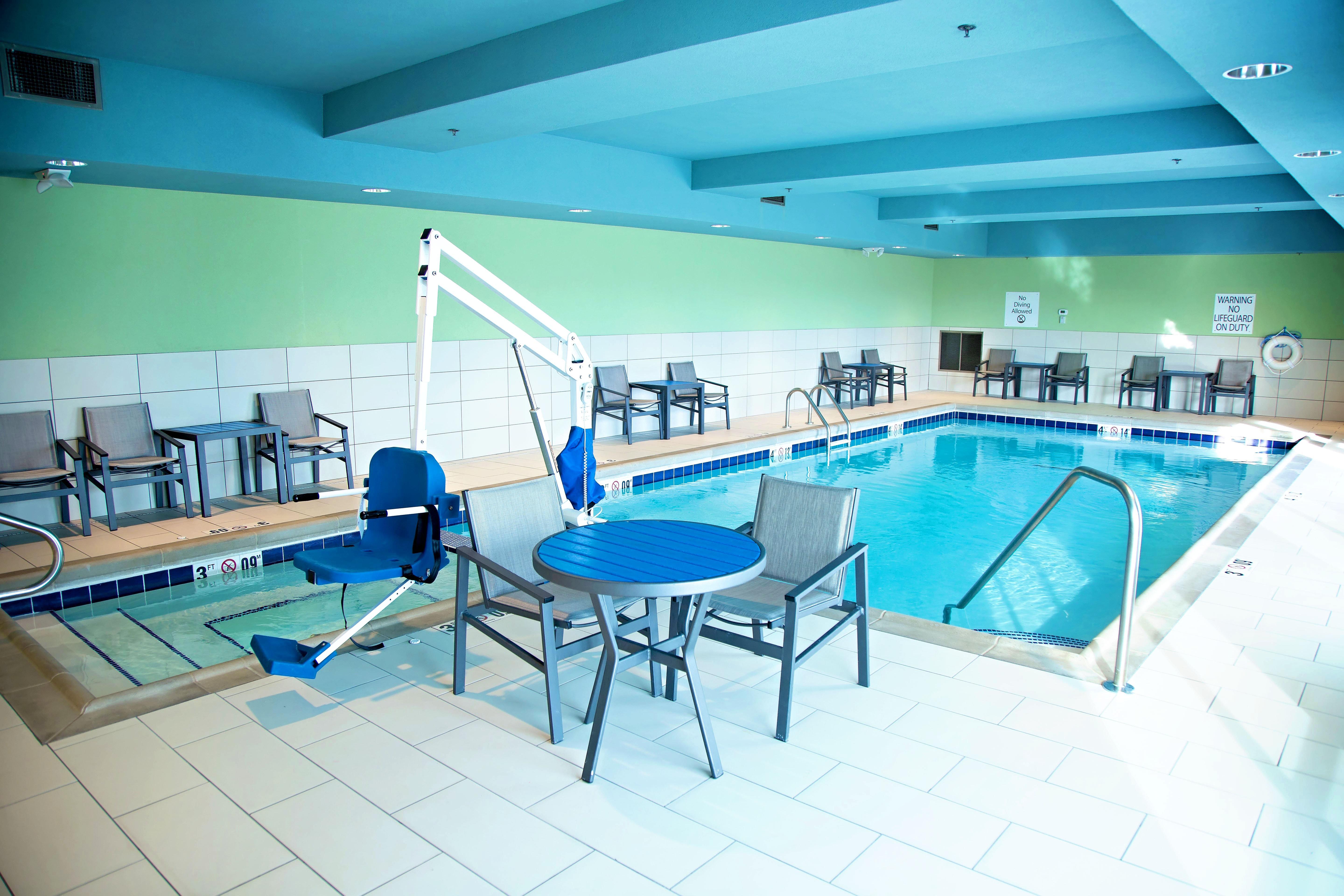 Holiday Inn Express & Suites Great Bend By Ihg Eksteriør bilde