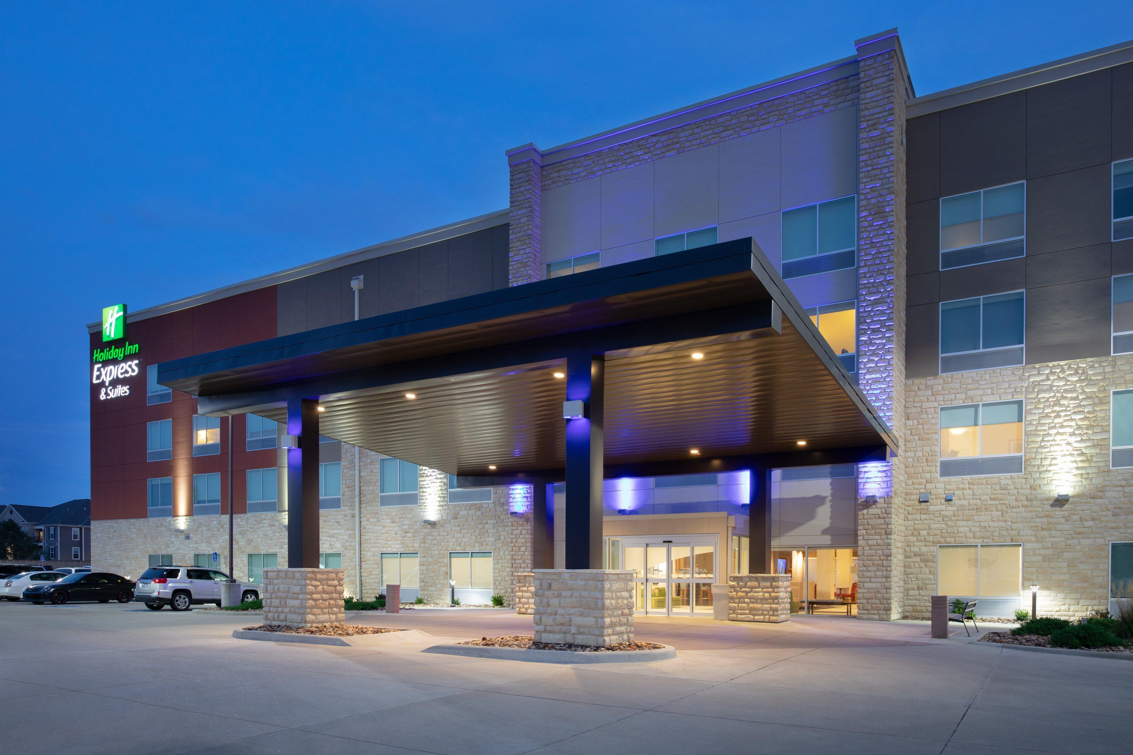 Holiday Inn Express & Suites Great Bend By Ihg Eksteriør bilde